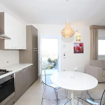 度假居 Hecate Mit Panoramapool By Interhome 奥斯图尼